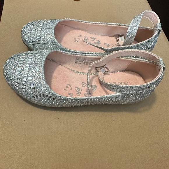 Olive & Edie - Picture 2 of 4